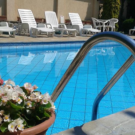 Família Apartmanház Keszthely Esterno foto