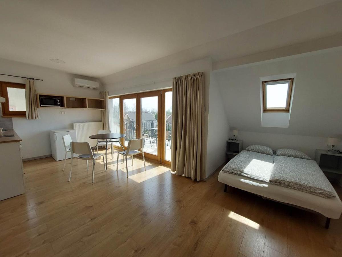 Família Apartmanház Keszthely Esterno foto