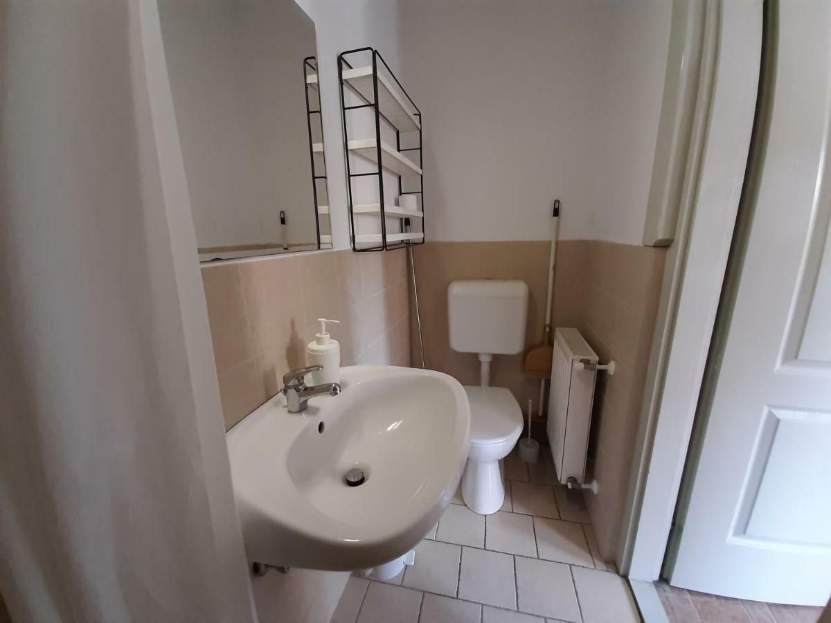 Família Apartmanház Keszthely Esterno foto