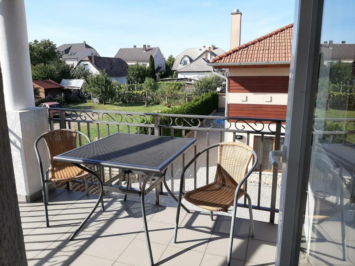 Família Apartmanház Keszthely Esterno foto