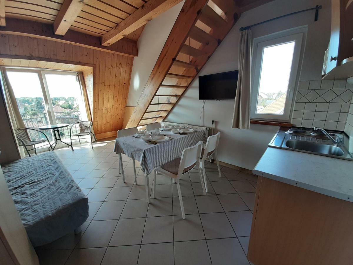 Família Apartmanház Keszthely Esterno foto