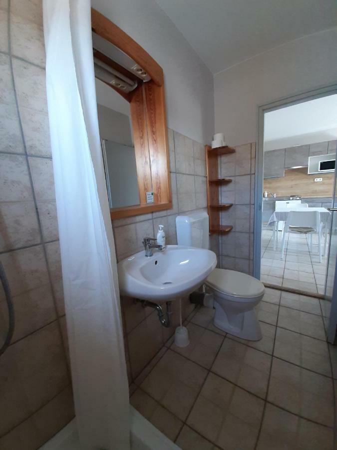 Família Apartmanház Keszthely Esterno foto
