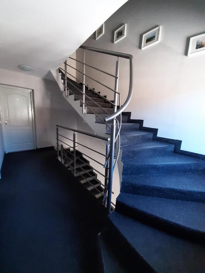 Família Apartmanház Keszthely Esterno foto